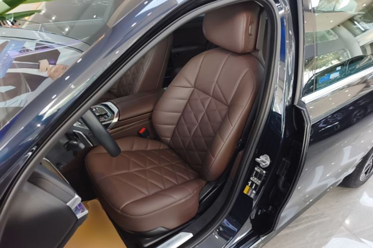Used BMW i7 2023 eDrive50L Leading M Sport Package Left Front Seat