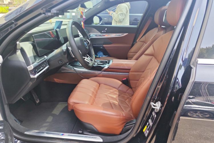 Used BMW i7 2023 eDrive50L Prestige M Sport Package Left Front Seat