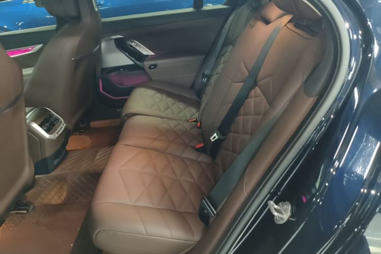 Used BMW i7 2023 eDrive50L Leading M Sport Package Left Rear Seat