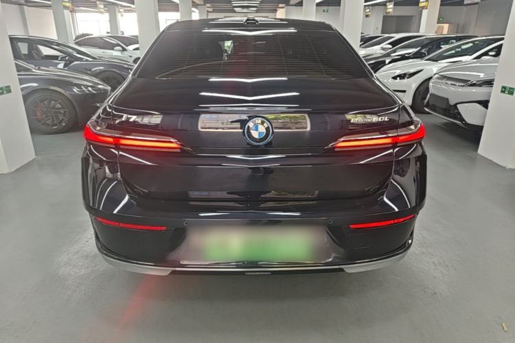 Used BMW i7 2023 eDrive50L Premium Luxury Package Rear