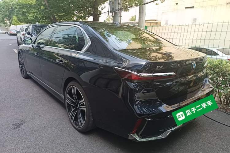 Used BMW i7 2023 eDrive50L Prestige M Sport Package Rear Left 45 Deg