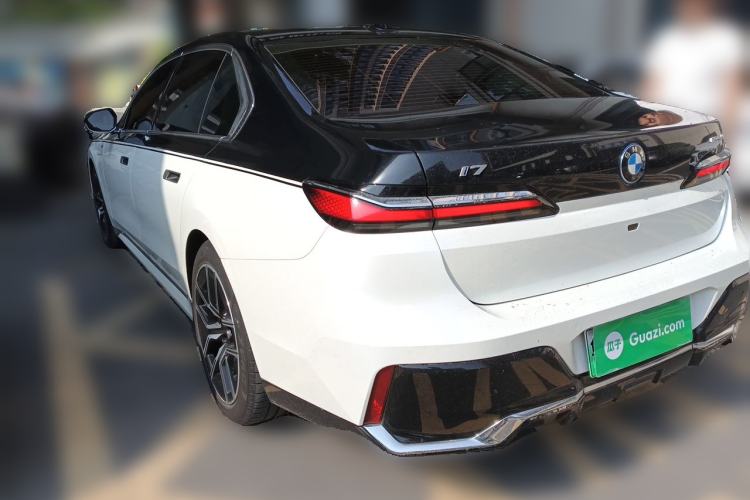 Used BMW i7 2023 eDrive50L Leading M Sport Package Rear Left 45 Deg