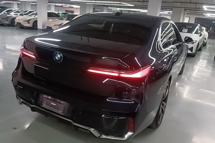 Used BMW i7 2023 eDrive50L Prestige M Sport Package Rear Right 45 Deg
