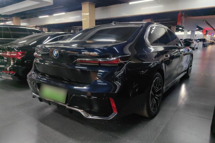 Used BMW i7 2023 eDrive50L Leading M Sport Package Rear Right 45 Deg