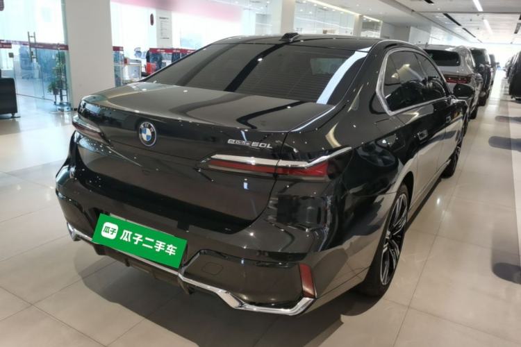 Used BMW i7 2023 eDrive50L Prestige M Sport Package Rear Right 45 Deg