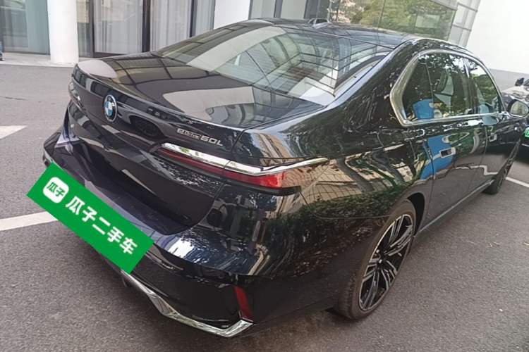 Used BMW i7 2023 eDrive50L Prestige M Sport Package Rear Right 45 Deg