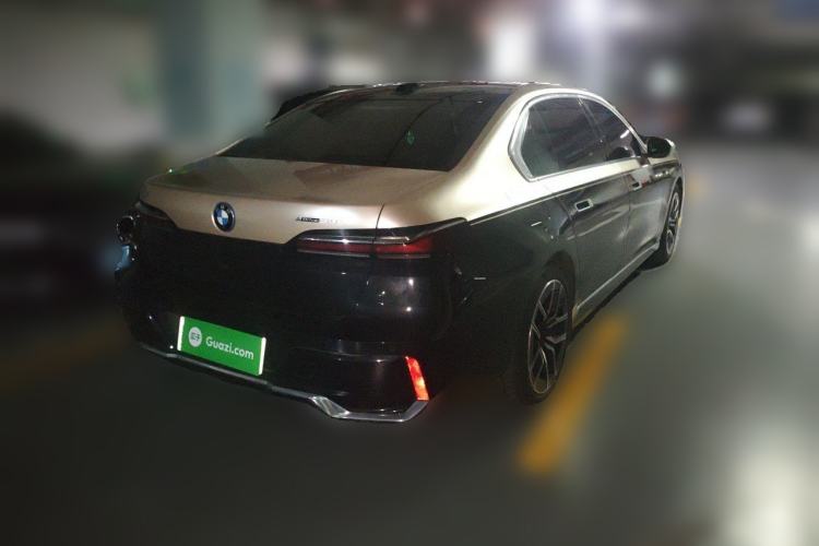 Used BMW i7 2023 eDrive50L Leading M Sport Package Rear Right 45 Deg