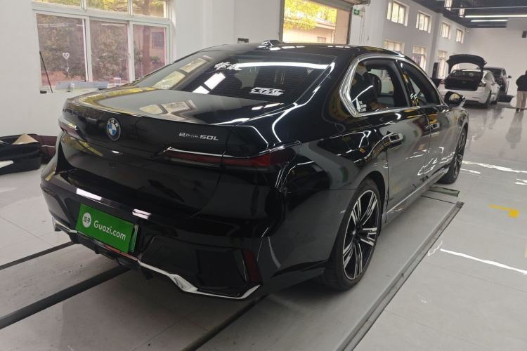 Used BMW i7 2023 eDrive50L Prestige M Sport Package Rear Right 45 Deg