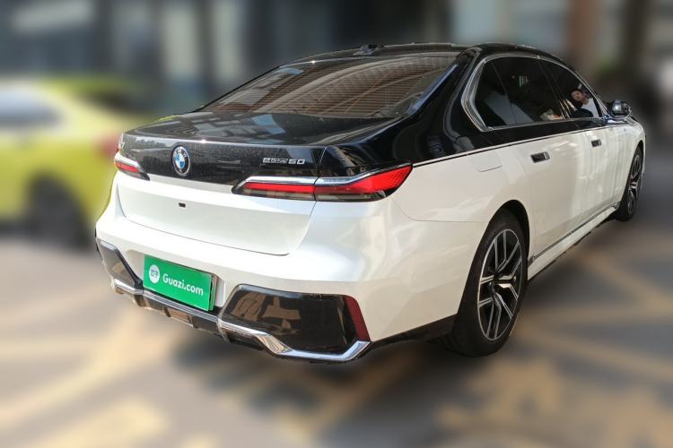 Used BMW i7 2023 eDrive50L Leading M Sport Package Rear Right 45 Deg