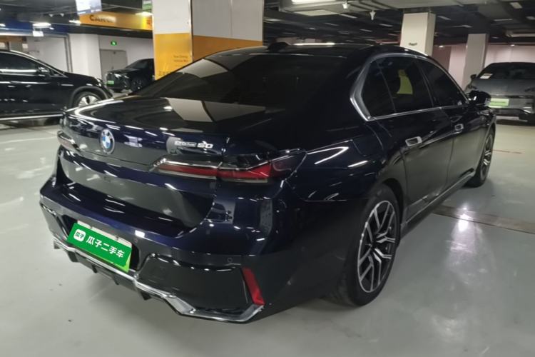 Used BMW i7 2023 eDrive50L Leading M Sport Package Rear Right 45 Deg