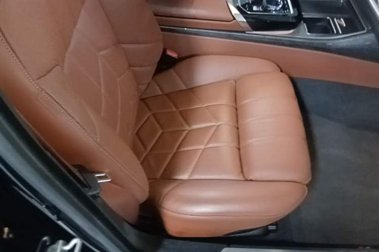 Used BMW i7 2023 eDrive50L Prestige M Sport Package Right Front Seat