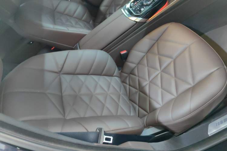 Used BMW i7 2023 eDrive50L Leading M Sport Package Right Front Seat