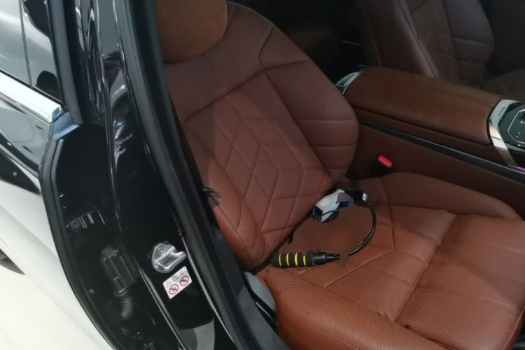 Used BMW i7 2023 eDrive50L Prestige M Sport Package Right Front Seat