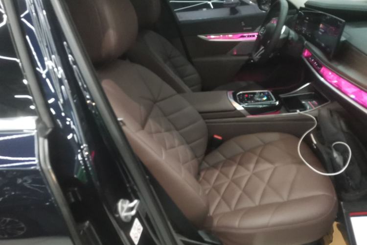 Used BMW i7 2023 eDrive50L Leading M Sport Package Right Front Seat