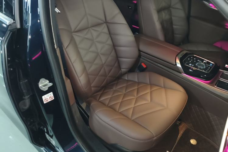 Used BMW i7 2023 eDrive50L Leading M Sport Package Right Front Seat