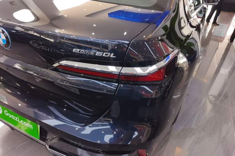 Used BMW i7 2023 eDrive50L Leading M Sport Package Right Rear Taillight