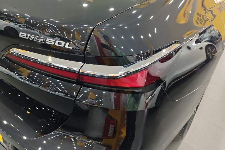 Used BMW i7 2023 eDrive50L Leading M Sport Package Right Rear Taillight