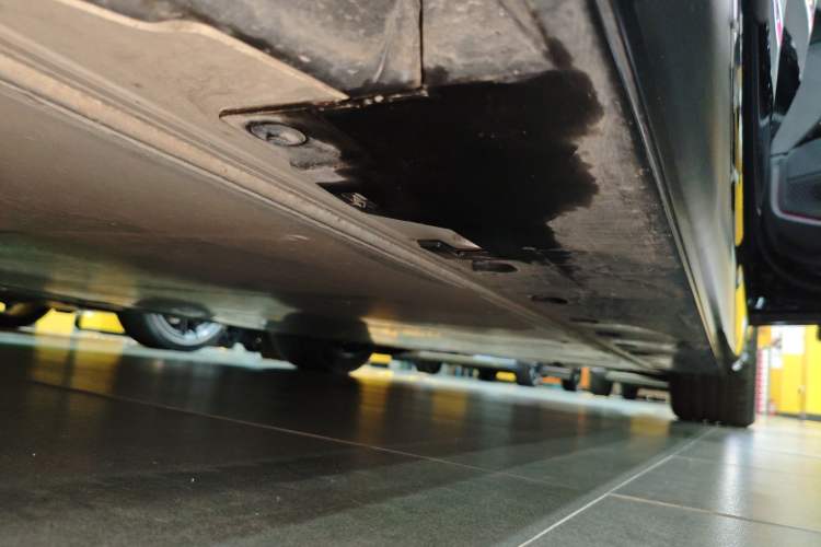 Used BMW i7 2023 eDrive50L Leading M Sport Package Right Side Sill