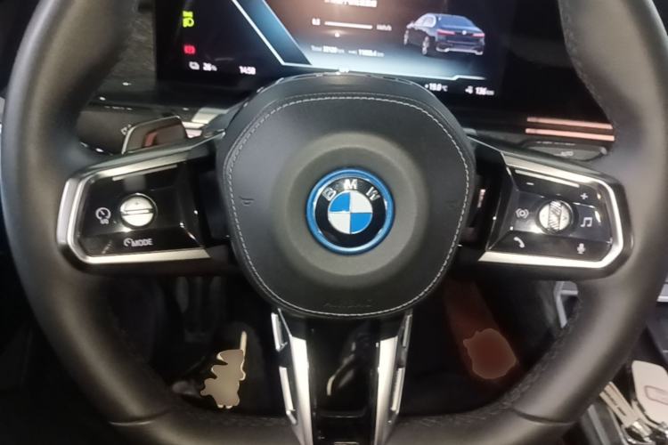 Used BMW i7 2023 eDrive50L Prestige M Sport Package Steering Wheel