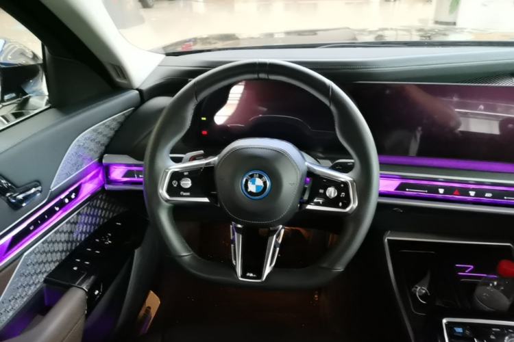Used BMW i7 2023 eDrive50L Leading M Sport Package Steering Wheel