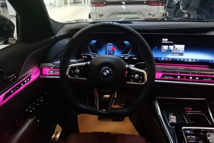 Used BMW i7 2023 eDrive50L Prestige M Sport Package Steering Wheel