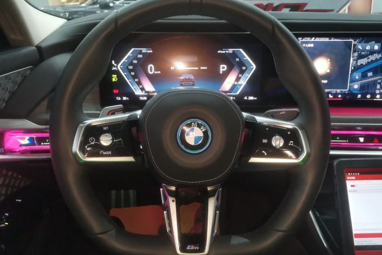 Used BMW i7 2023 eDrive50L Leading M Sport Package Steering Wheel