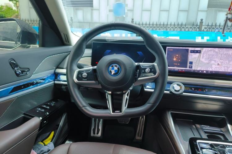Used BMW i7 2023 eDrive50L Leading M Sport Package Steering Wheel