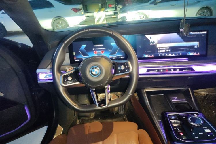 Used BMW i7 2023 eDrive50L Prestige M Sport Package Steering Wheel