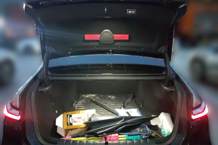 Used BMW i7 2023 eDrive50L Prestige M Sport Package Trunk