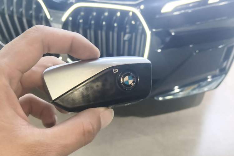Used BMW i7 2023 eDrive50L Leading M Sport Package Vehicle Key