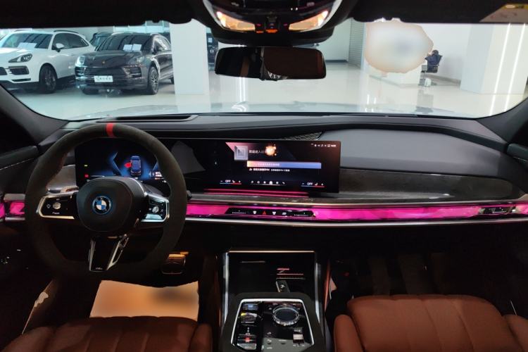 Used BMW i7 2023 eDrive50L Prestige M Sport Package Center Console