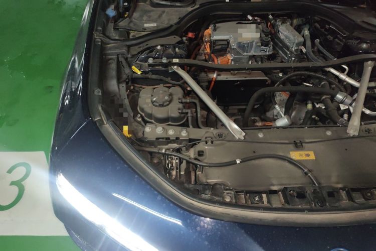 Used BMW i7 2023 eDrive50L Prestige Luxury Package Engine Bay Right