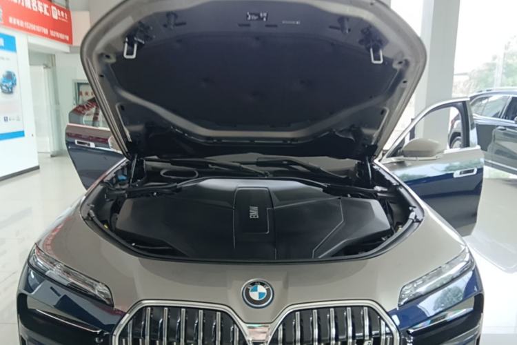 Used BMW i7 2023 eDrive50L Prestige M Sport Package Engine Bay
