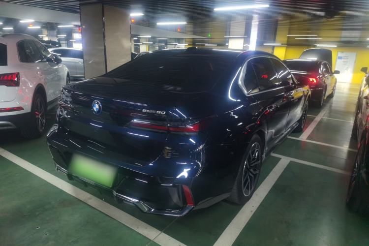 Used BMW i7 2023 eDrive50L Leading M Sport Package Rear Right 45 Deg