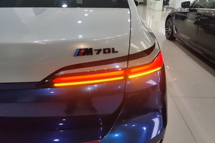 Used BMW i7 2023 eDrive50L Prestige M Sport Package Right Rear Taillight