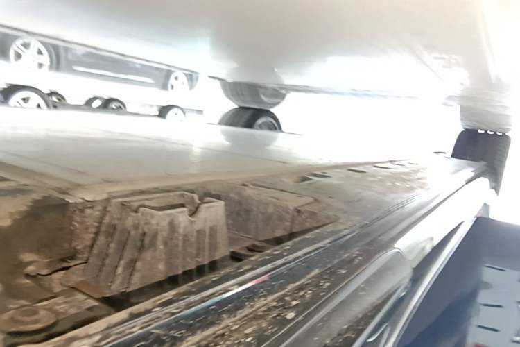 Used BMW i7 2023 eDrive50L Prestige M Sport Package Right Side Sill