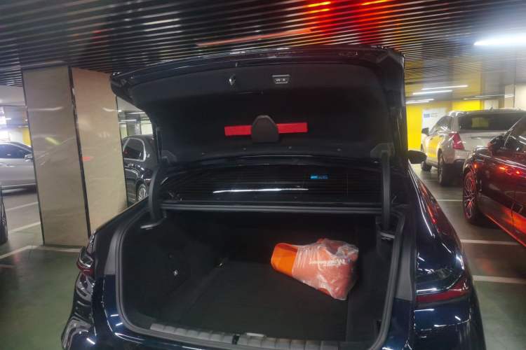 Used BMW i7 2023 eDrive50L Leading M Sport Package Trunk