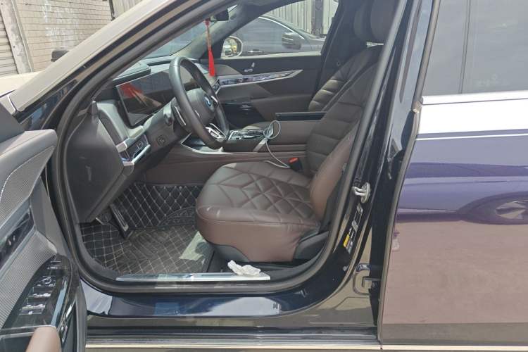 Used BMW i7 2023 eDrive50L Leading M Sport Package Left Front Seat