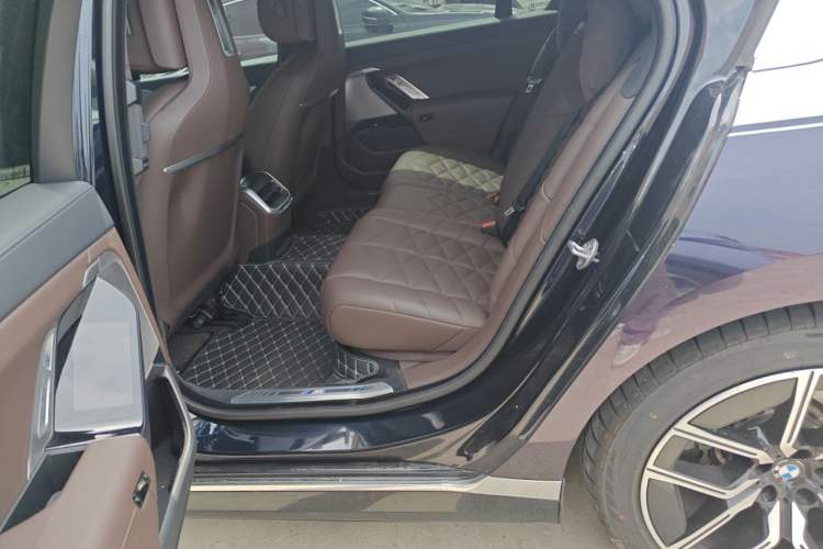 Used BMW i7 2023 eDrive50L Leading M Sport Package Left Rear Seat