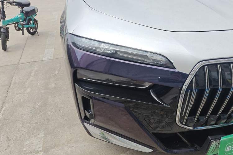 Used BMW i7 2023 eDrive50L Leading M Sport Package Right Front Headlight