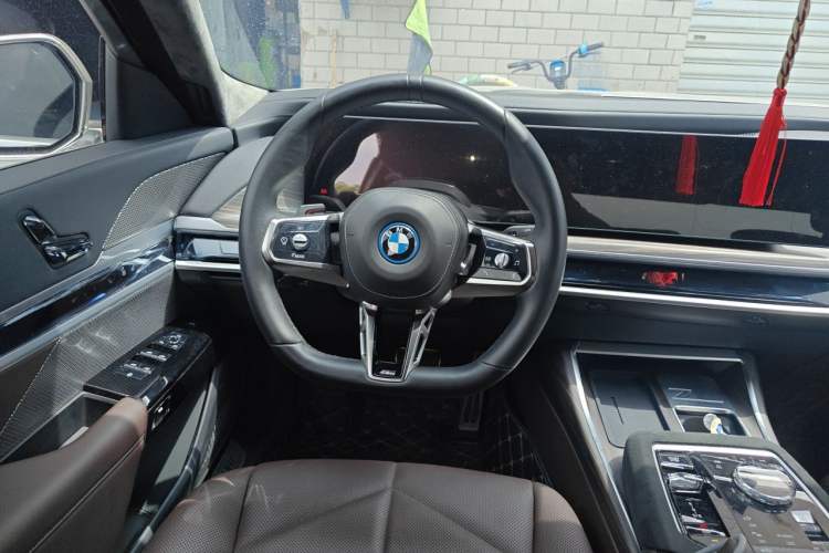 Used BMW i7 2023 eDrive50L Leading M Sport Package Steering Wheel