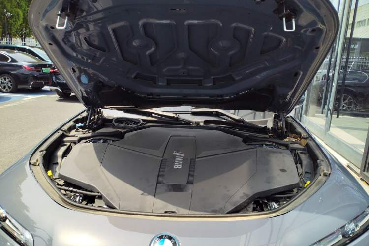 Used BMW i7 2023 eDrive50L Prestige M Sport Package Engine Bay