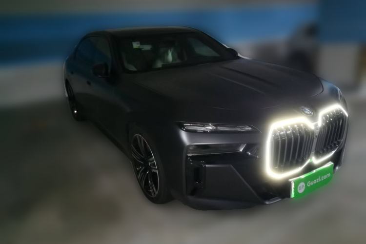 Used BMW i7 2023 eDrive50L Prestige M Sport Package Front Right 45 Deg