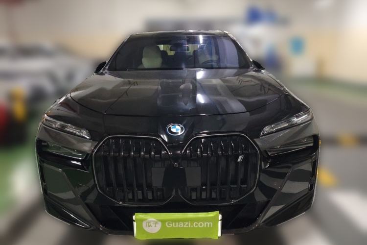 Used BMW i7 2023 xDrive60L M Sport Package Front