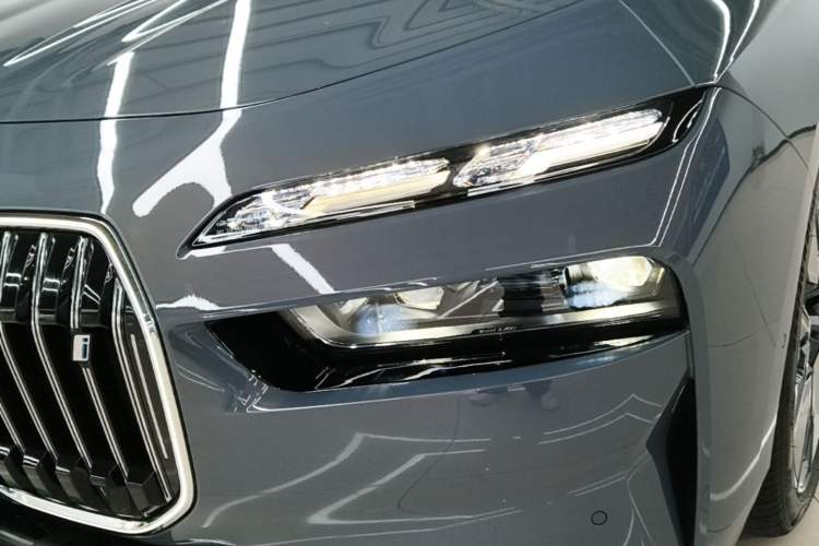 Used BMW i7 2023 eDrive50L Prestige Luxury Package Left Front Headlight