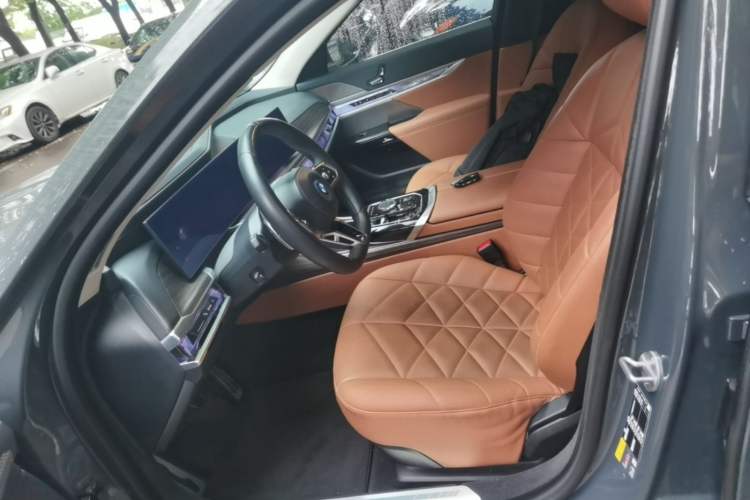 Used BMW i7 2023 eDrive50L Leading M Sport Package Left Front Seat