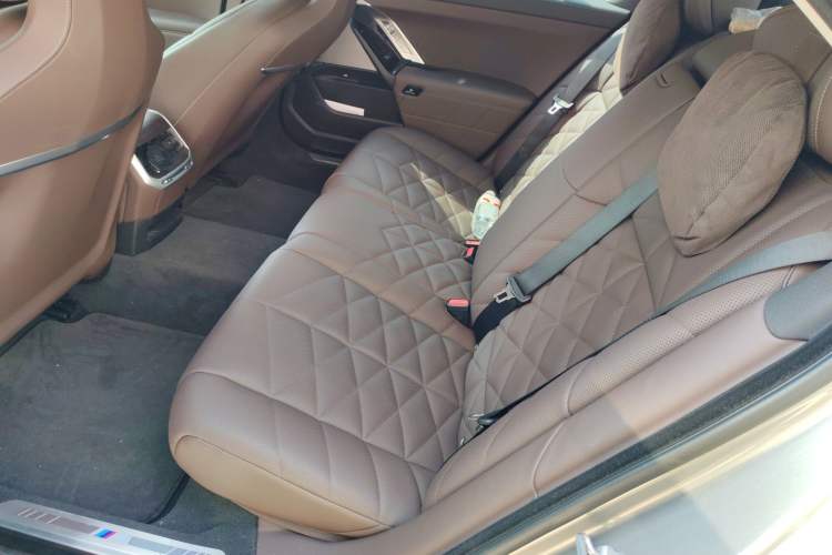Used BMW i7 2023 eDrive50L Leading M Sport Package Left Rear Seat