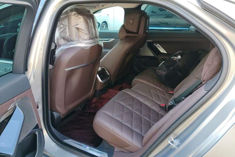 Used BMW i7 2023 eDrive50L Leading M Sport Package Left Rear Seat