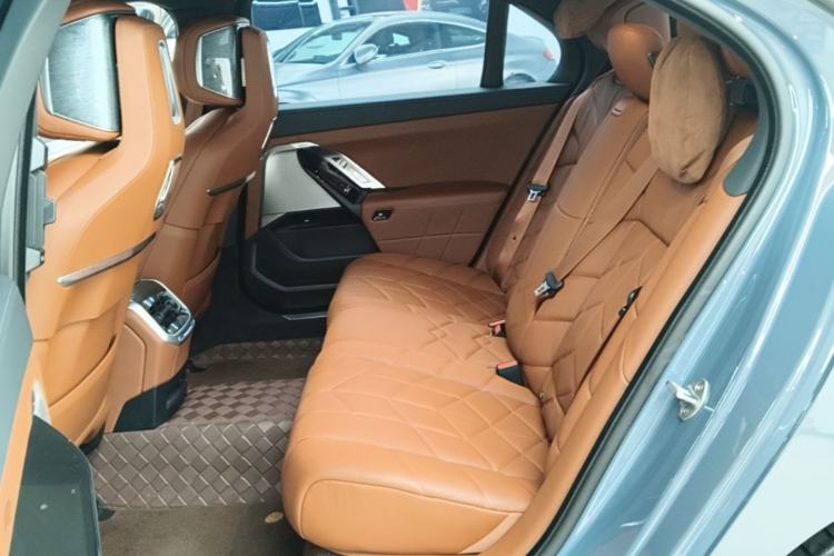 Used BMW i7 2023 eDrive50L Prestige Luxury Package Left Rear Seat