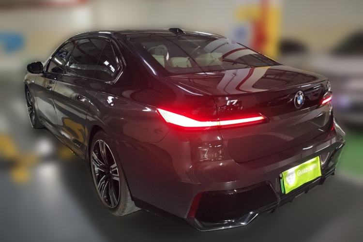 Used BMW i7 2023 xDrive60L M Sport Package Rear Left 45 Deg